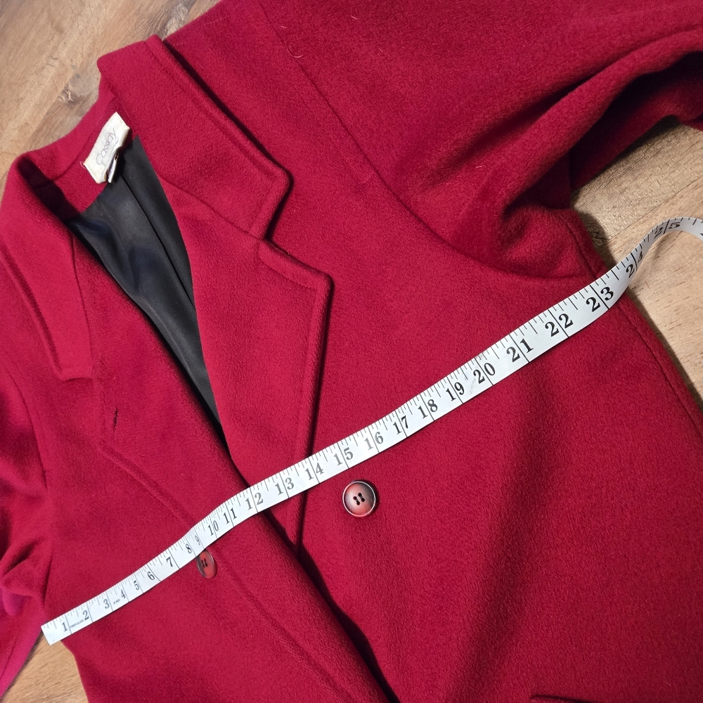 Elegant Red Women's Coat - Picture 11 of 12